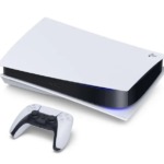 PS5本体の画像とコントローラー