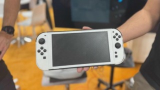 CES 2025にて展示された「NintendoSwitch2」のダミーレプリカ